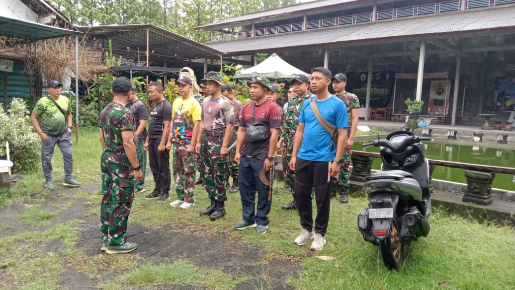 Dandim Klungkung Pimpin Kerja Bhakti Penyiapan Lomba Burung Berkicau Dandim CUP I 2025