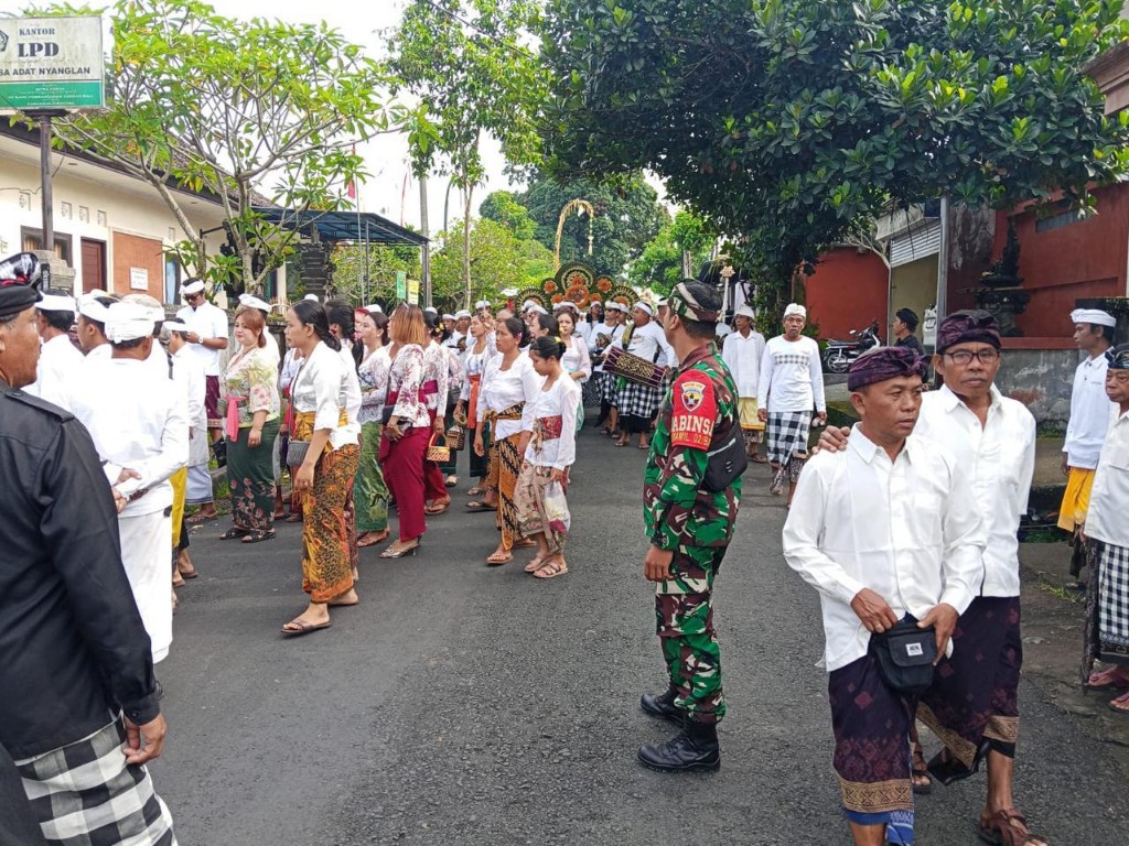 Danramil Banjarangkan Kerahkan Babinsa Kawal Upacara Keagamaan