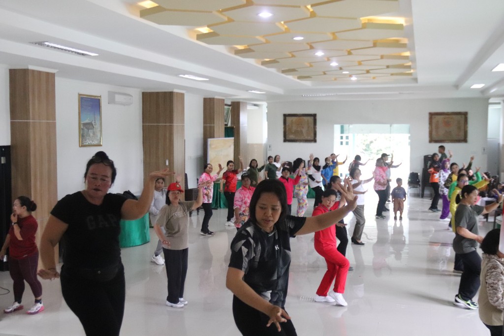 Persit Kodim Klungkung Latihkan Tari Kreasi Dadong Rerod