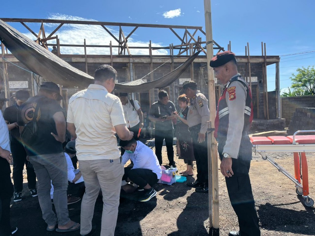 Oknum Pemuda Kupang Bikin Rusuh di Jumpai dengan acungkan sajam pada buruh proyek 