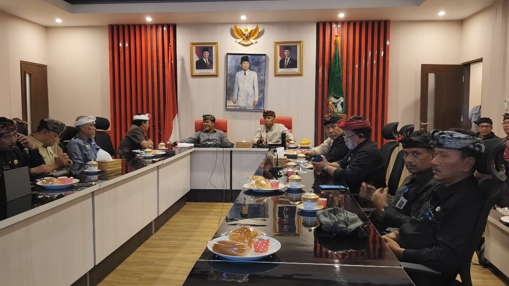 Bupati Bangli Ikuti Entry Meeting Pemeriksaan LKPD 2025 Secara Hybrid, Simak Arahan Wamenpari dan BPK RI