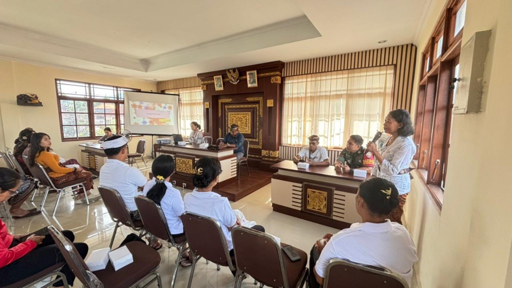 Sinergi TNI Bersama Pemdes Dan Puskesmas Gelar Pembinaan Tata Kelola Penyelenggaraan UPKD/K Di Desa Tohpati