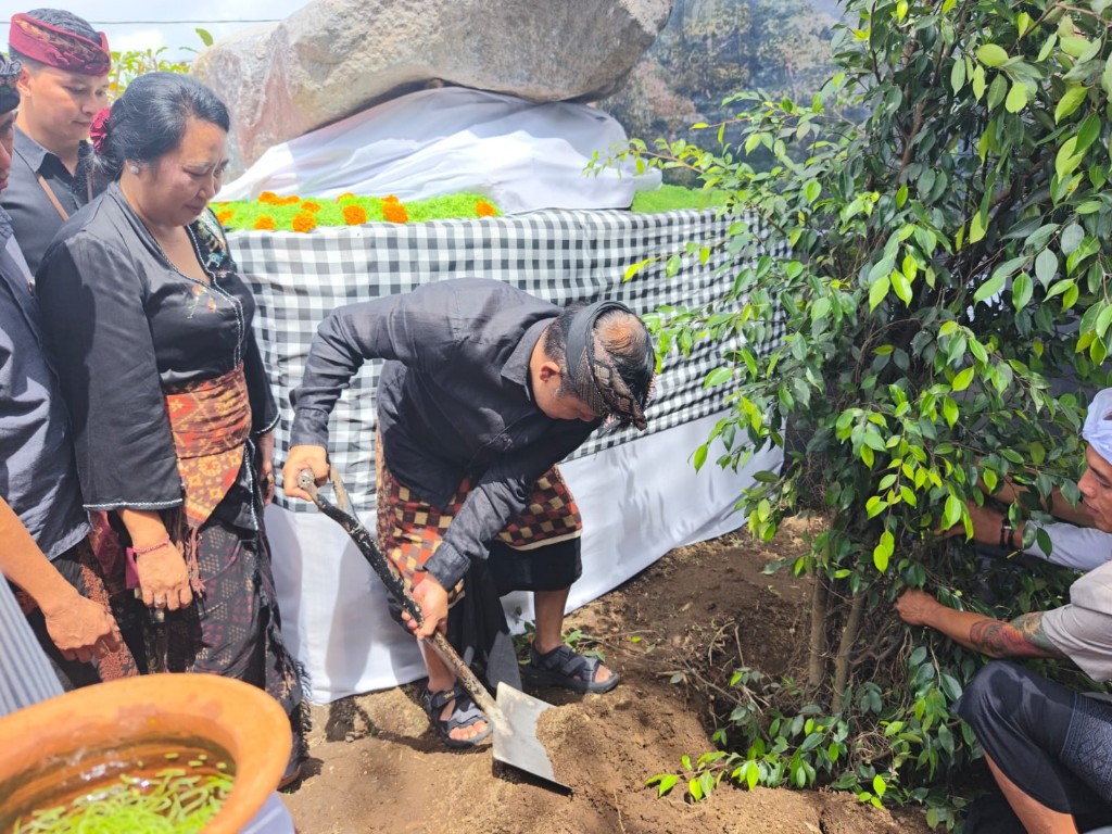 Wujudkan "Langkah Kecil Dampak Besar", Bupati Bangli Resmikan Hutan Adat Giri Upawana di Banjar Linjong