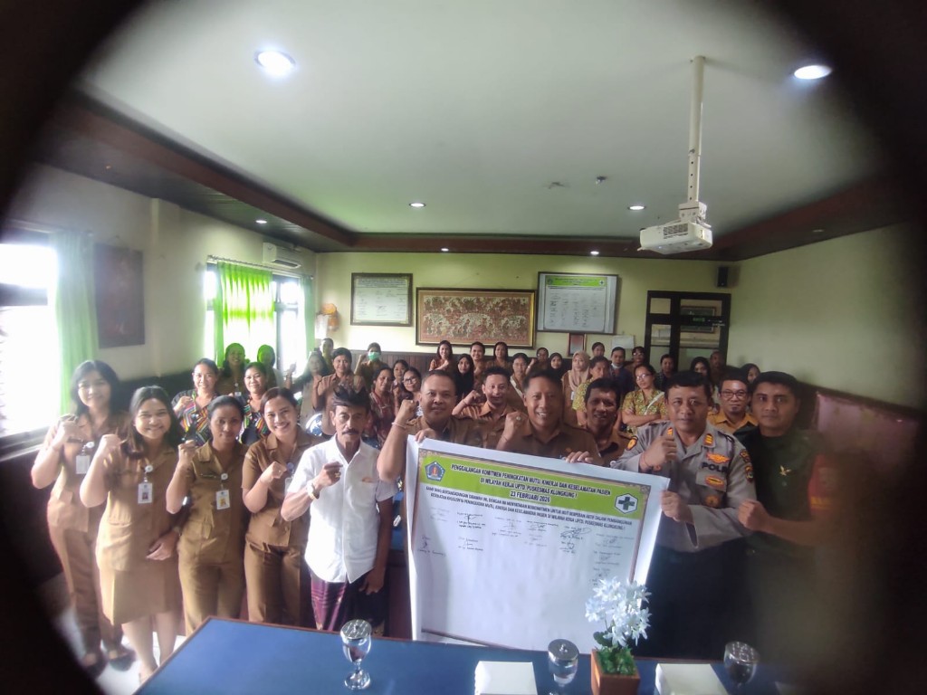 Babinsa Koramil Klungkung Hadiri  Rapat Mini Lokakarya Koordinasi Lintas sektor Bidang Kesehatan Triwulan I