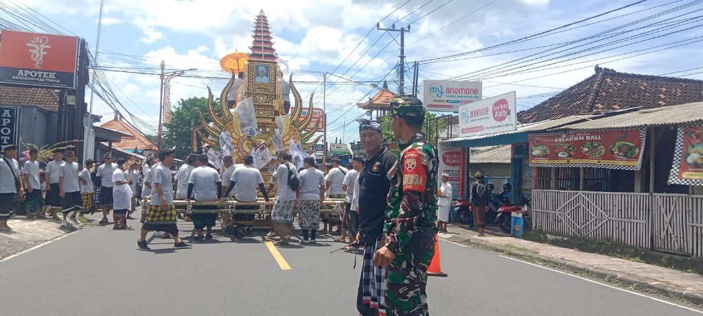Aparat TNI Polri Di Banjarangkan Kawal Upacara Keagamaan