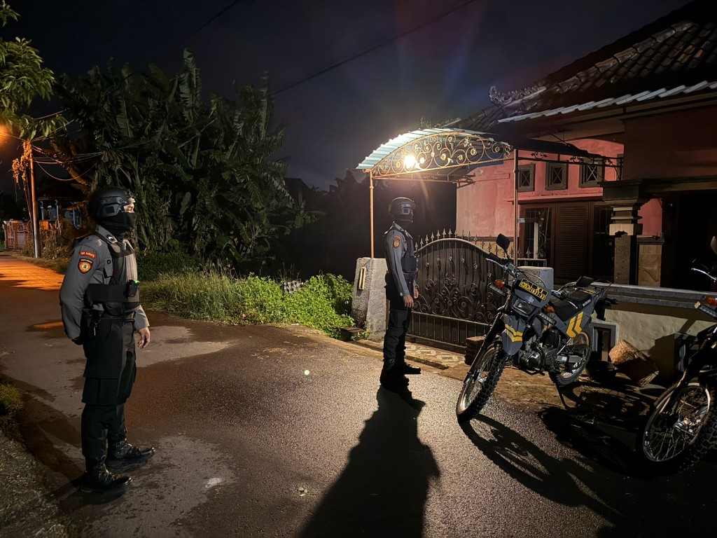Raimas Sat Samapta Polres Klungkung Patroli Rumah Kosong Ditinggal Mudik.