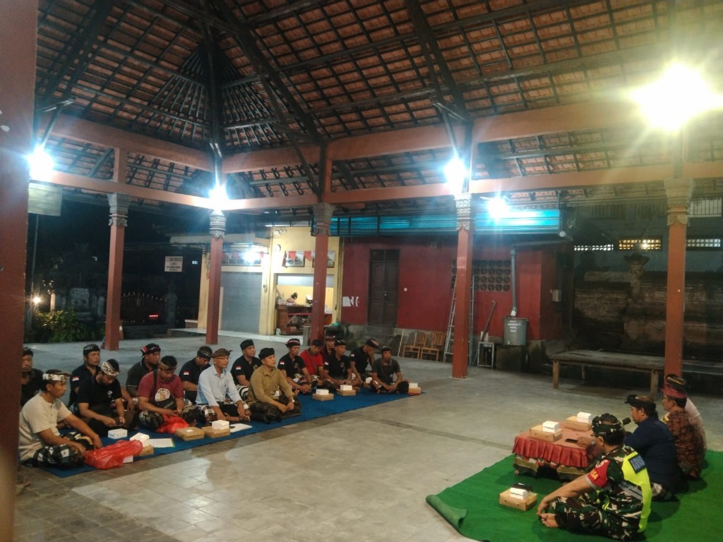 Babinsa Tihingan Hadiri Sipandu Beradat