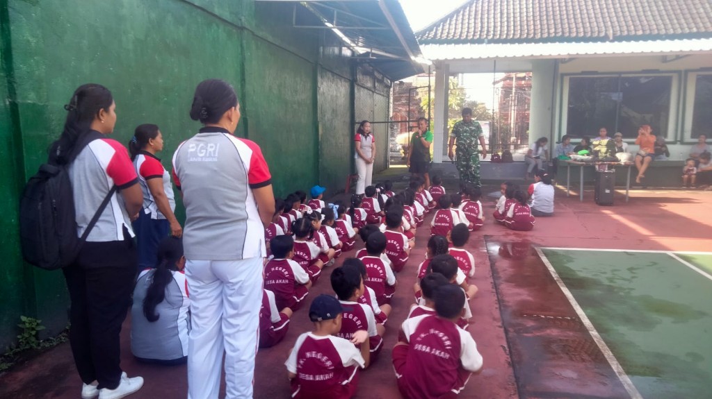 Puluhan Anak TK Negeri Desa Akah Serbu Makodim 1610/Klungkung