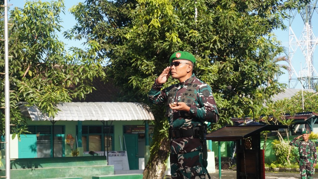 Dandim Klungkung Jadi Inspektur  Upacara Bendera 17-an 