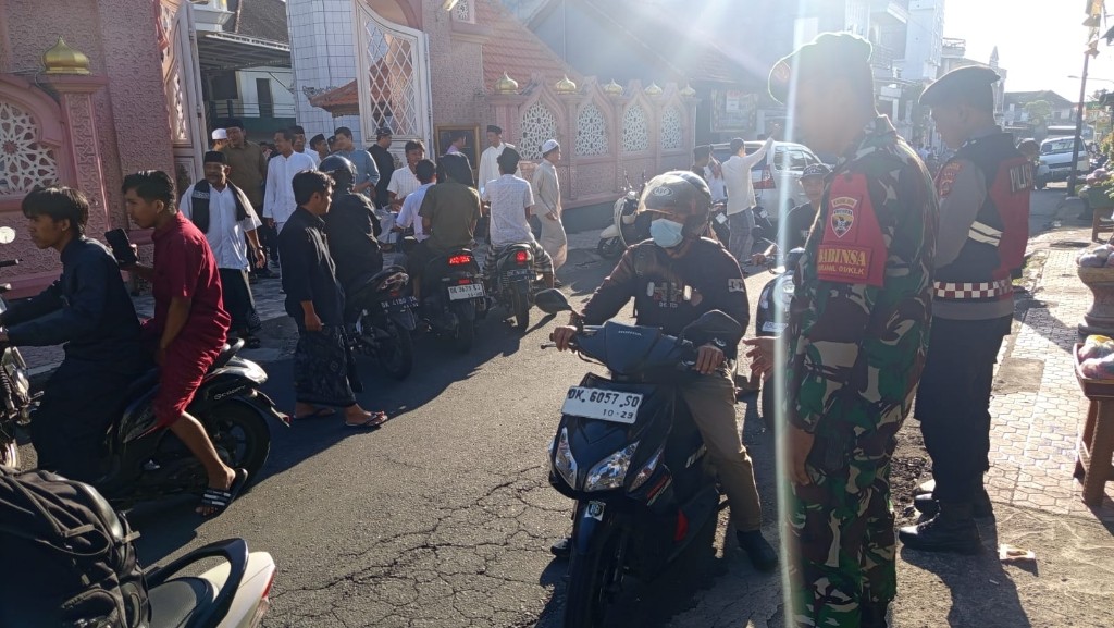 Dandim Klungkung Kerahkan Personel Kawal Sholat Idul Fitri