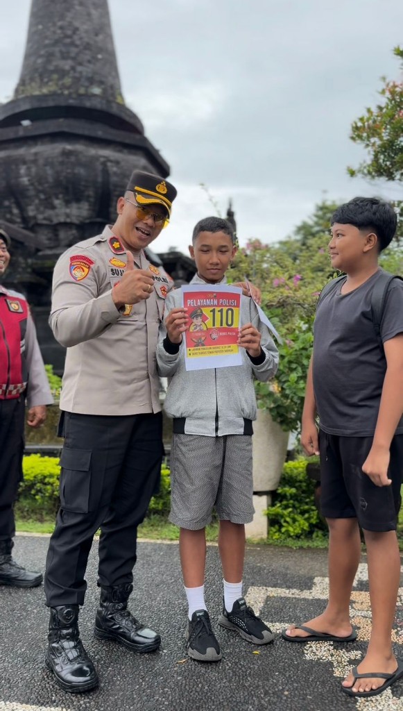 Kapolsek Klungkung Pimpin Sosialisasi Layanan 110 di Depan...