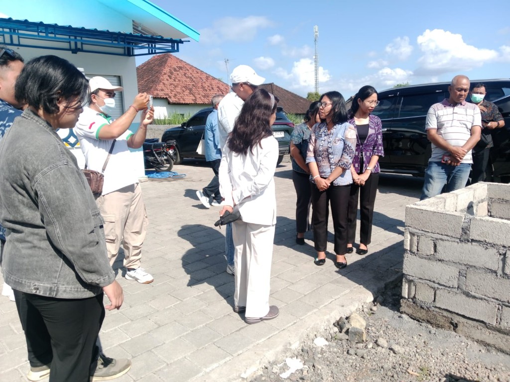 SPPG  Satra Dan Gelgel Dikunjungi Komisi IX DPR RI, Dandim Klungkung Sebut Upaya Pemerintah Optimalkan Program MBG
