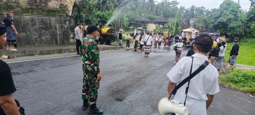 Pastikan Aman Dan Lancar, Dandim Klungkung Terjunkan Babinsa Amanakn Upacara Ngaben Di Empat Desa