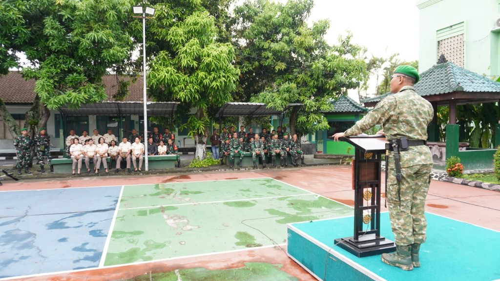 Dandim Klungkung Gelar Jam Komandan Sampaikan Kebijakan Pimpinan Optimalkan Tupoksi