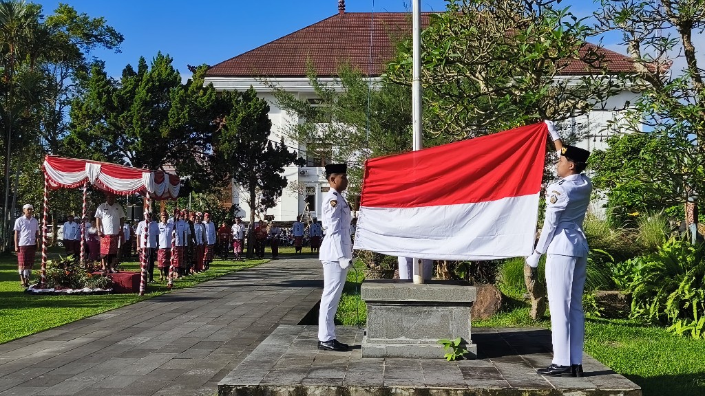 Peringati Hardiknas 2026, Bupati Bangli Tekankan Pentingnya...