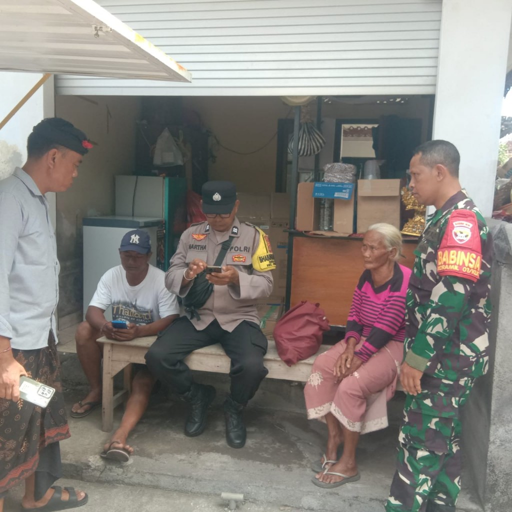 Begini Respon Cepat Babinsa Tojan  Atensi Laporan Warga