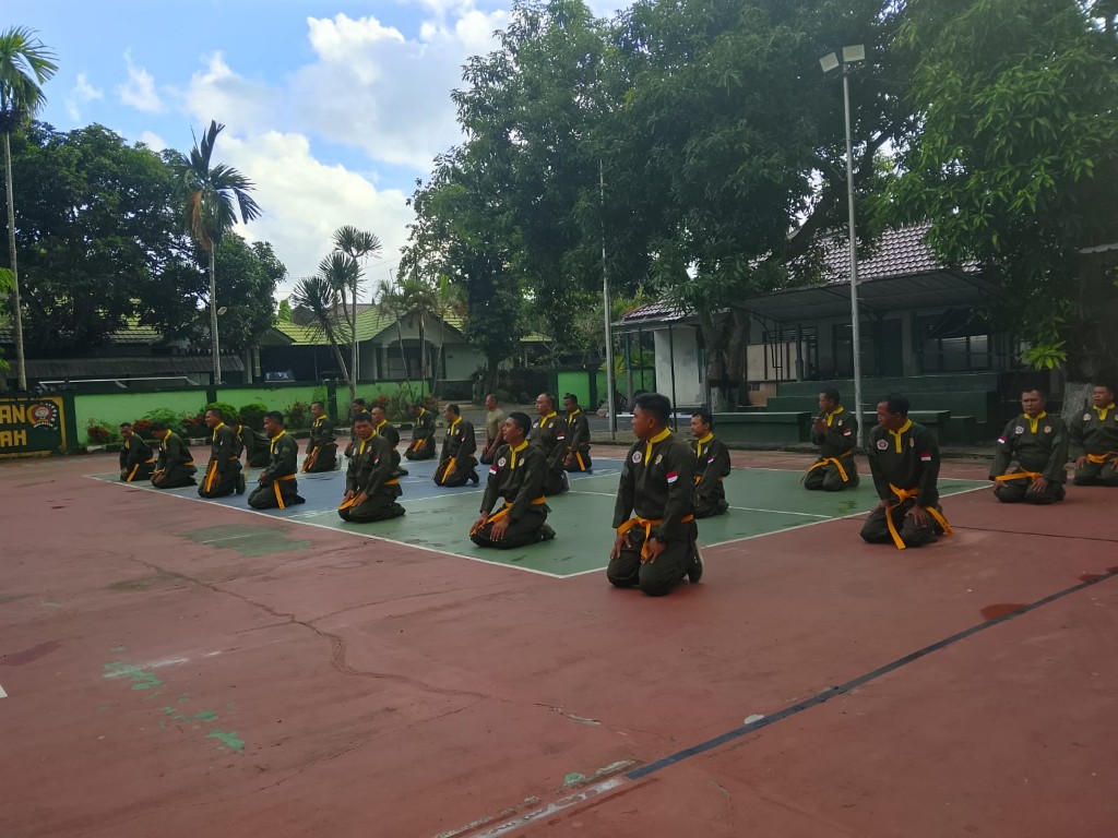 Kodim Klungkung Gelar Latihan Pencak Silat Militer