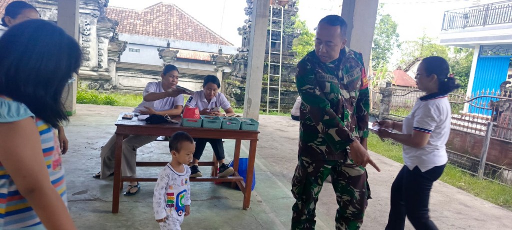 Babinsa Paksebali Kawal Posyandu ILP