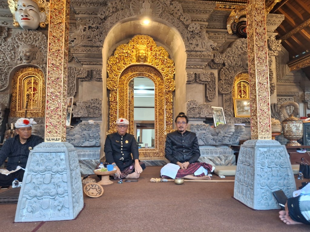 Puncak Karya di Merajan Suci Kedhatuan Agung Dipadati 400-an...