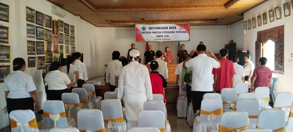 Gelar Musdes Pelantikan Panitia Pemilihan Perbekel Serentak, Babinsa Paksebali Tegaskan Wujud Nyata Kesiapan Sukseskan Pesta Demokrasi 