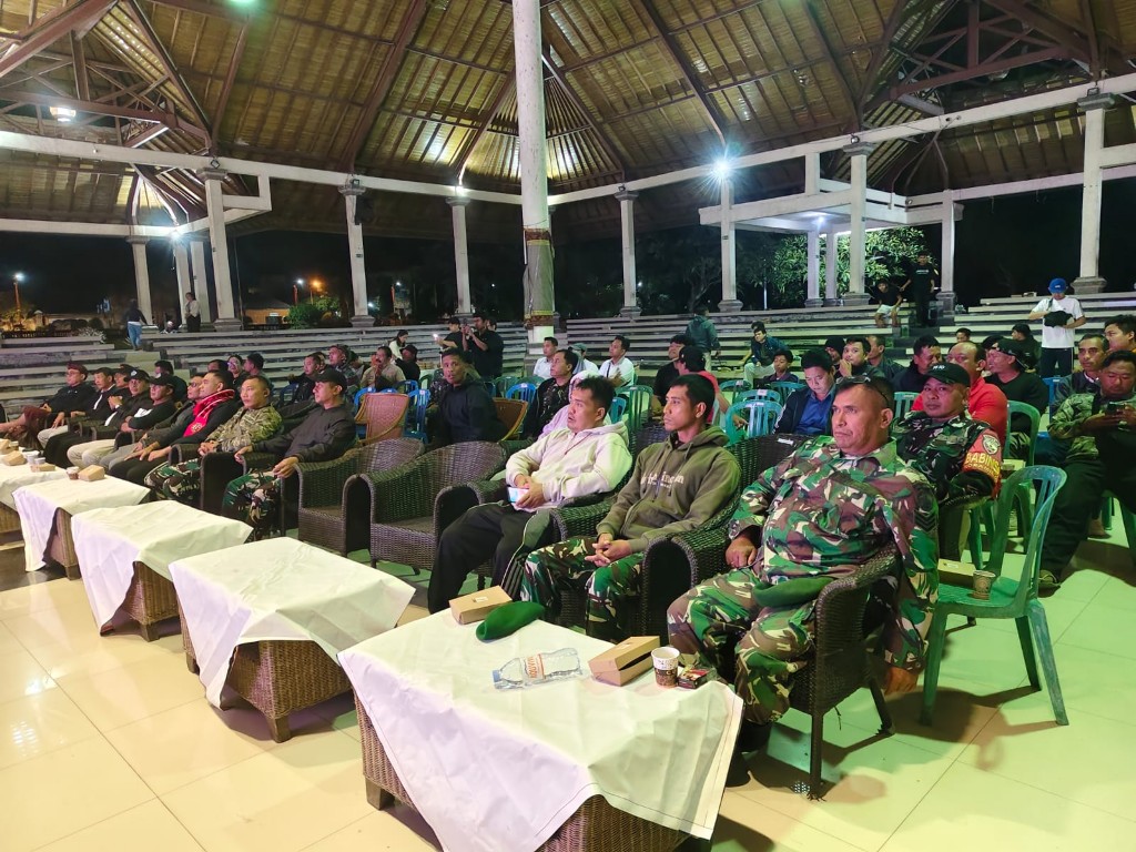 Hadiri Upacara Pemikukuhan Bendesa dan Prajuru, Babinsa Bakas Sampaikan Pegang Teguh Kepercayaan dan Beri Kemampuan Terbaik