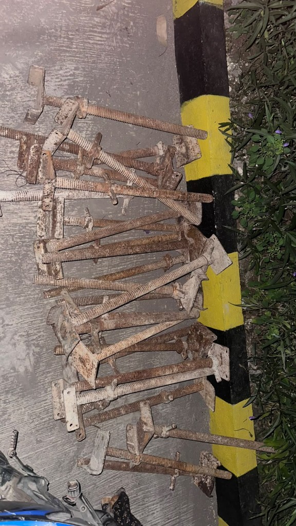 3 Rayap Besi Diamankan,  Kejelian KA SPKT Polsek Nusa Penida Berhasil Gagalkan Pencurian Besi Proyek