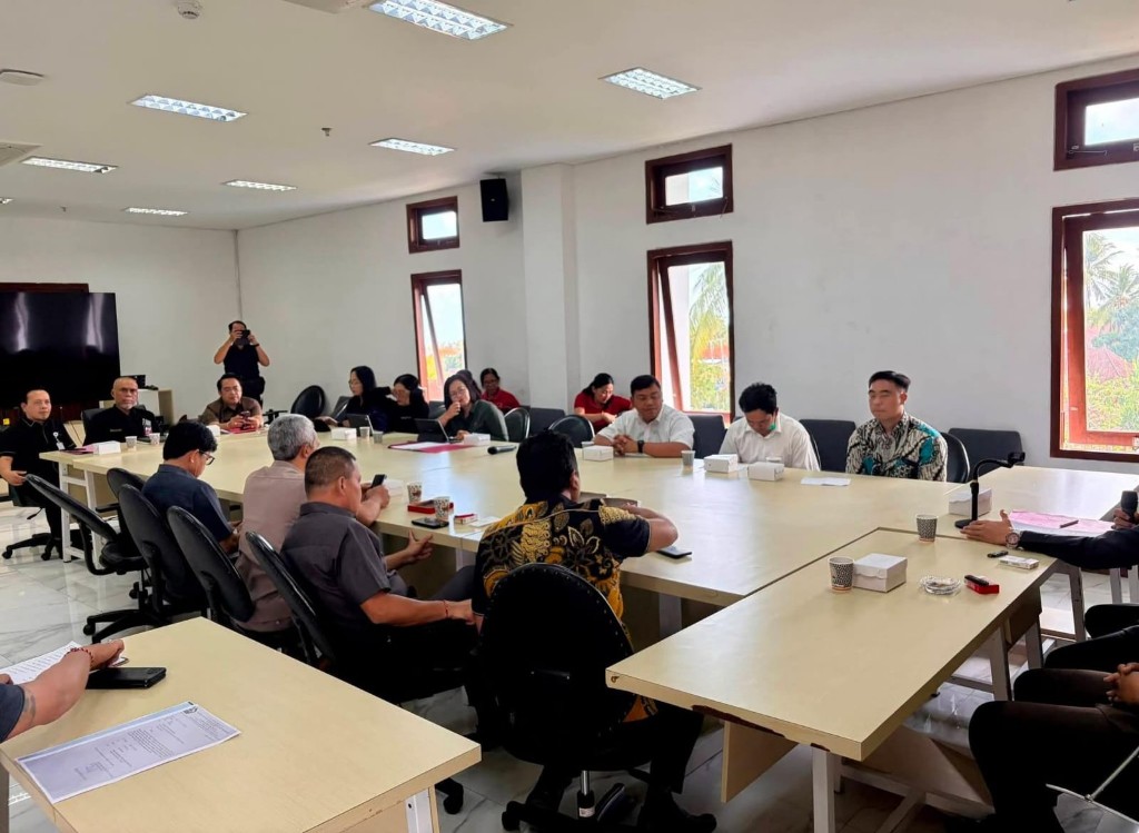 Mengadu ke DPRD Bangli Belasan Tahun Mengabdi Minta Diangkat Jadi P3 K dan ASN