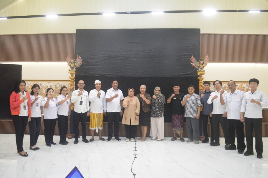 Percepat Pelindungan Kekayaan Intelektual, Kemenkum Bali Dampingi Penyempurnaan Dokumen IG Tenun Songket Gelgel