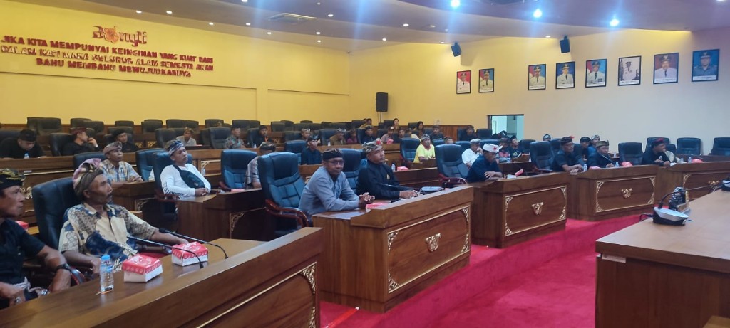 DPRD Bangli Gelar Rapat Paripurna Penyampaian Pelaksanaan APBD...