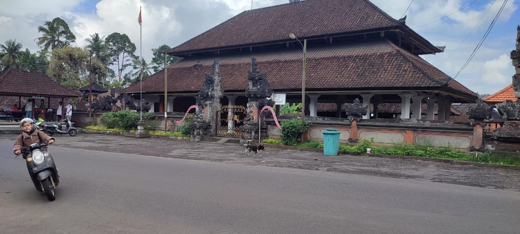 Krama Tamiu Desa Adat Sidembunut Keluhkan Besaran Atos. MMDA Bangli Instruksikan Ikuti Paruman Agung MDA Bali Th. 2019