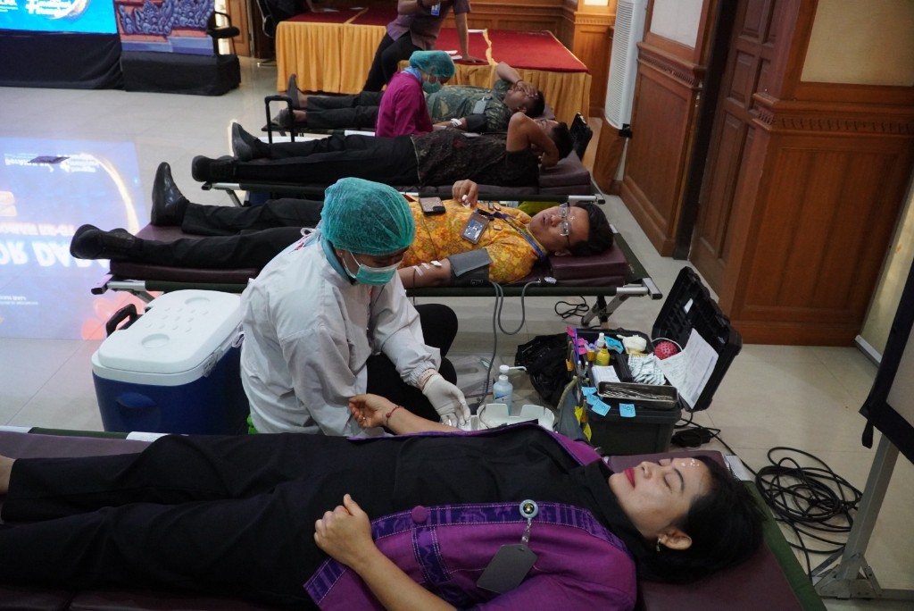 Donor Darah Hari Pengayoman ke-81, Kanwil Kementerian Hukum Bali...