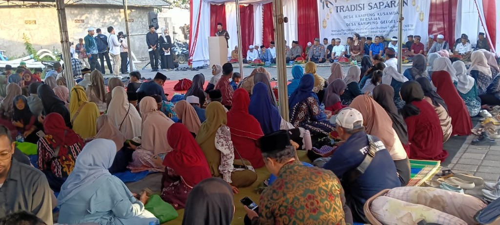 Babinsa Kampung Kusamba Gelar Pengamanan Ketat Tradisi Saparan
