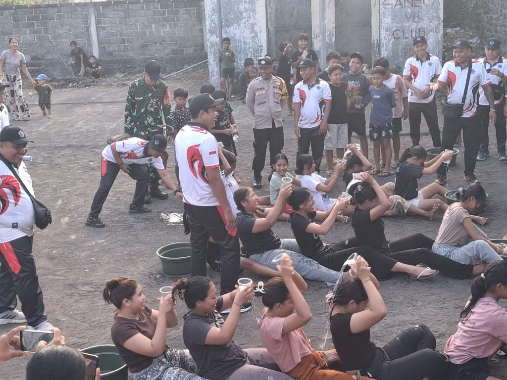 Dikawal Babinsa, Begini Kebersamaan dan Keceriaan Masyarakat Desa Satra Ikuti Aneka Lomba 17 An 