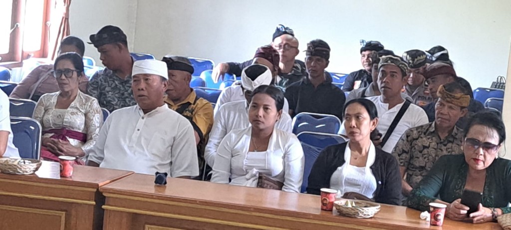 Tingkatkan Pemahaman Pasilitasi Perlindungan Pura, Pratima dan Simbol Keagamaan, Babinsa Bakas Hadiri Sosialisasi