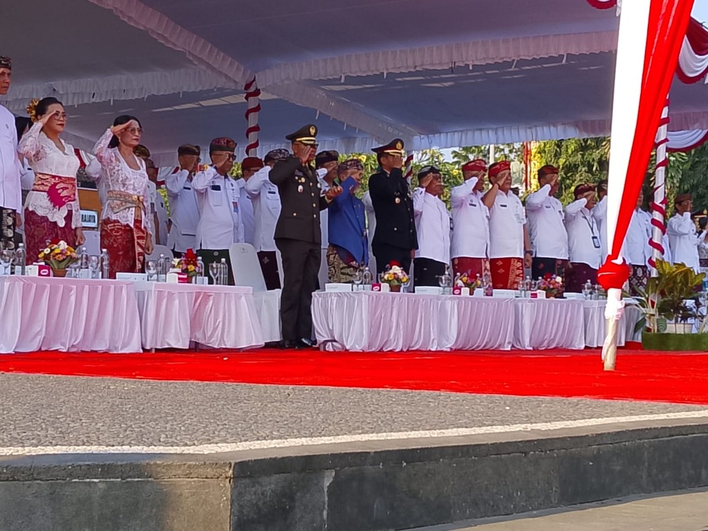 Upacara Penurunan Bendera, Letkol Sidik Pramono Sampaikan Apresasi dan Rasa Bangga Paskibraka Sukses Jalankan Tugas  