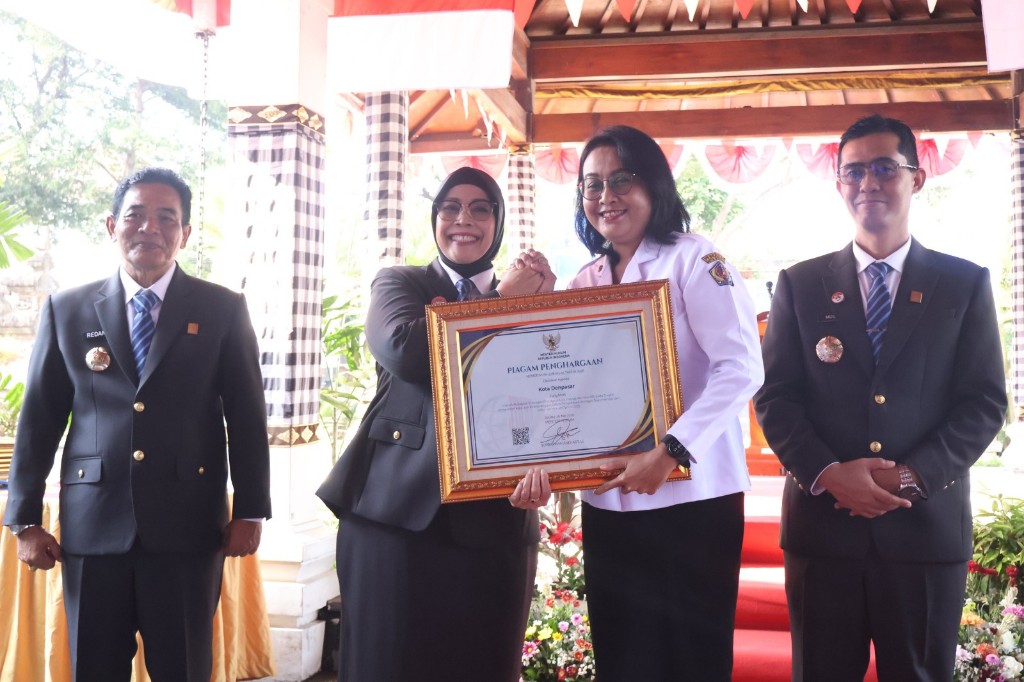 Kolaborasi Kemenkum Bali dan Pemda Torehkan Prestasi JDIHN,...