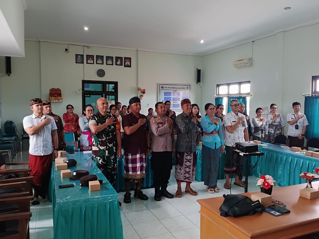 
Mini Loka Karya  Lintas Sektor Bidang Kesehatan, Babinsa Koramil banjarangkan Tegaskan Ruang Strategis Perkuat Sinergi Lintas Sektor Sukseskan Pembangunan Kesehatan