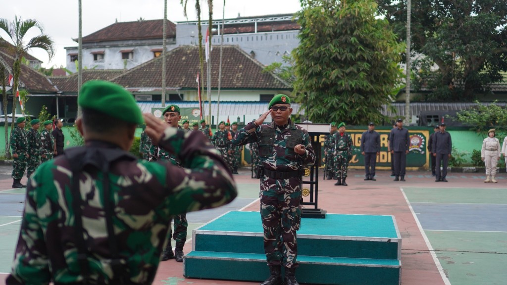 Pimpin Upacara Bendera, Letkol Sidik Pramono Tekankan Lakukan Tugas Dengan Tulus dan Ikhlas 