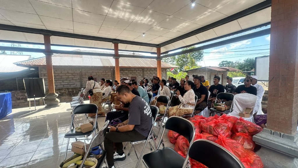 Ditintelkam Polda Bali melaksanakan silaturahmi dan komunikasi dengan warga eks transmigran asal Bali yang sebelumnya bermukim di Timor Leste