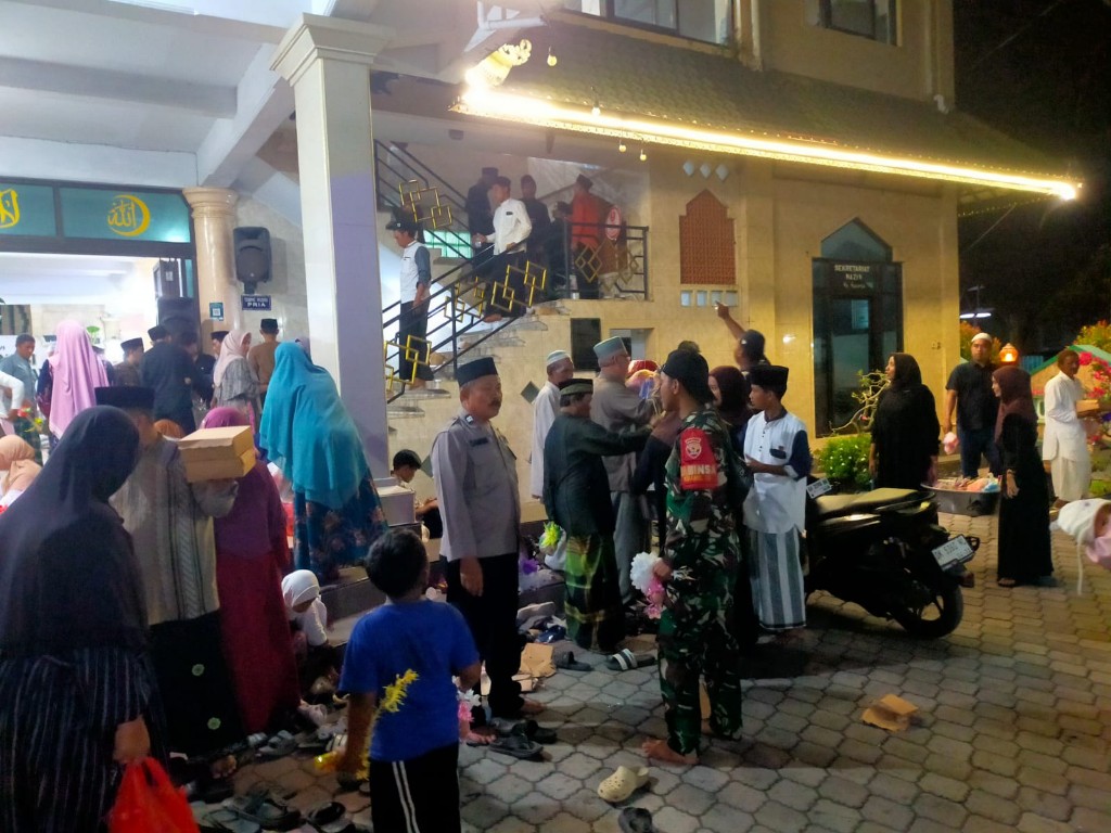Sinergitas Jaga Toleransi, Babinsa Kampung Kusamba Amankan Peringatan Maulid Nabi Muhamad 