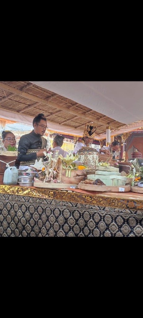 Tawur Balik Sumpah di Pura Penataran Ageng Taman Bebalang Dihadiri Tokoh- Tokoh Puri