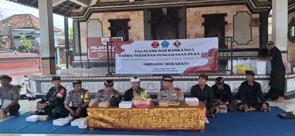 Babinsa Satra Tegaskan Sipandu Beradat, Strategi Dalam Pengamanan Lingkungan Desa Adat