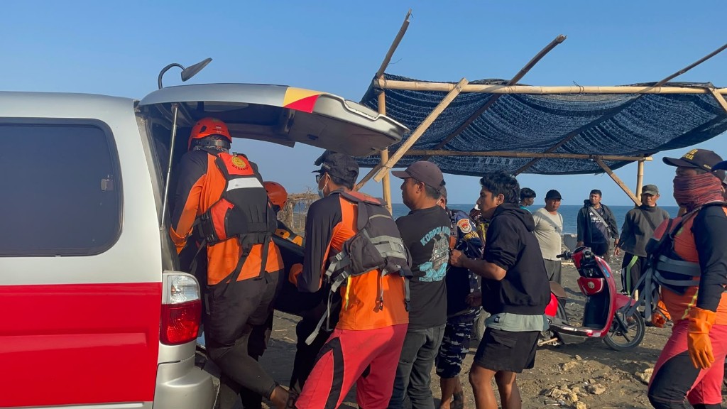 Hari keempat pencarian nelayan Cupel ditemukan di Banyuwangi dalam kondisi meninggal dunia 
