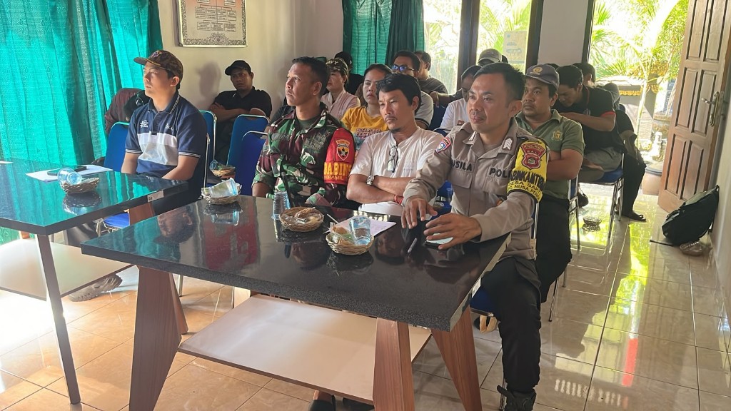 Babinsa Sakti Hadiri Rapat Penetapan KPPS Pilkel 