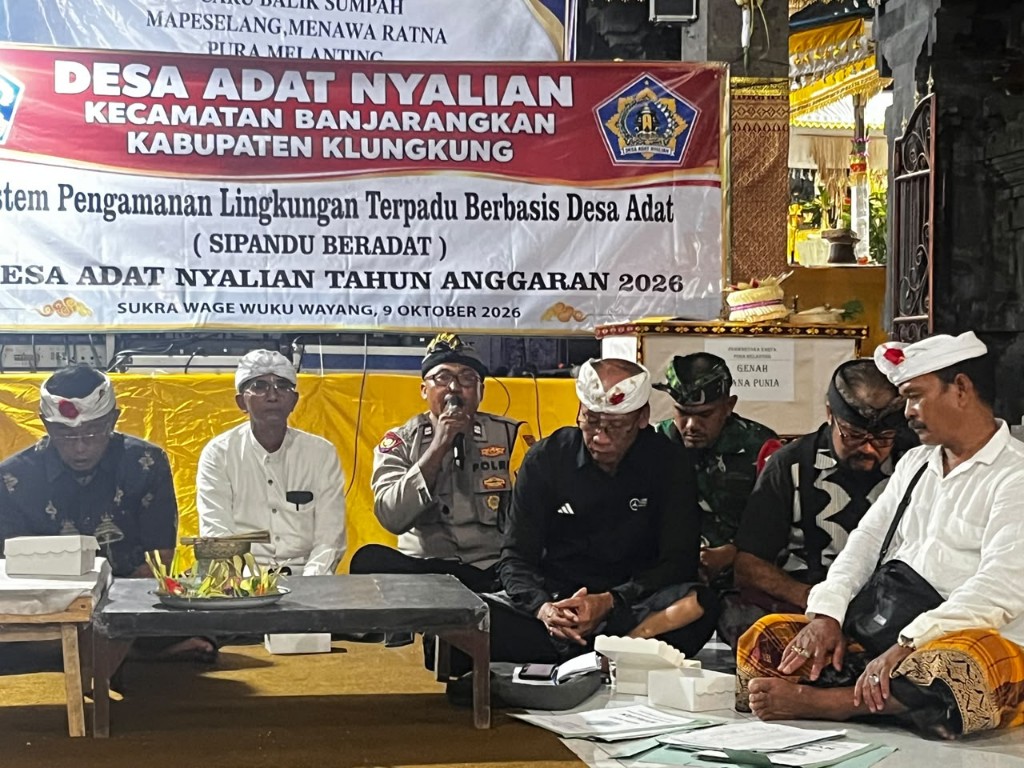 Aparat TNI Polri di Desa Nyalian Atensi Sipandu Beradat