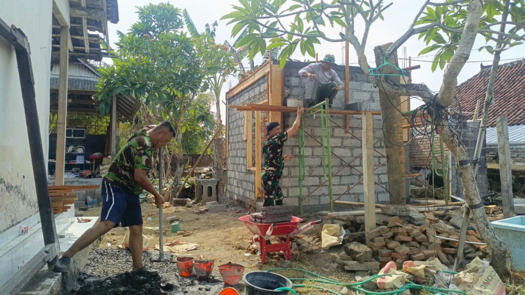 Hari Kelima TMMD, Rehab RLTH Made Santi Capai 40 persen