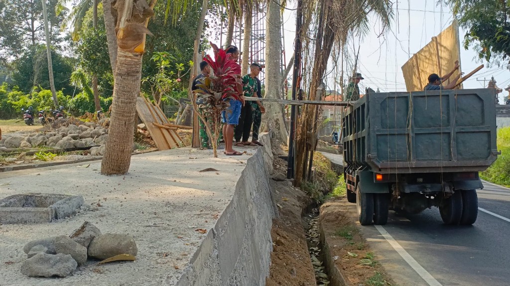 Kerja Keras TNI dan Warga, Pembangunan DPT Di Setra Adat Tihingan TMMD 130 Kodim Klungkung Rampung