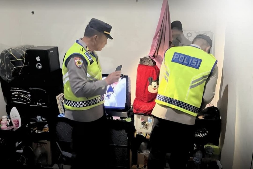 Gencarkan KRYD, Polres Klungkung Amankan Dua Orang Positif Sabu saat Sidak Rumah Kos