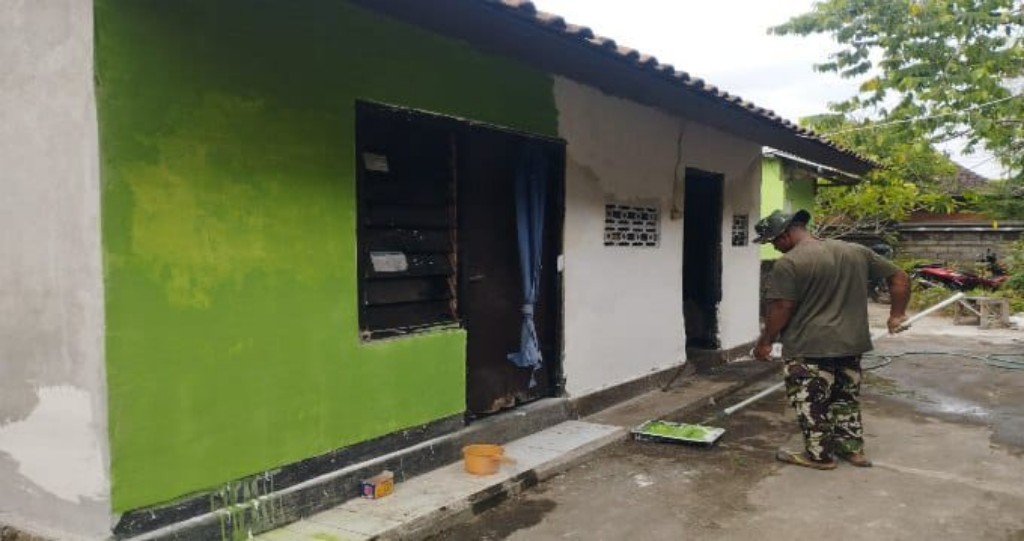 Satgas TMMD Kodim Klungkung Pastikan Warga Tidur Aman, Nyaman dan Nyenyak Melalui Rehabilitasi RTLH