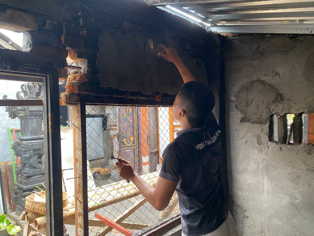 Masuki Hari Ke 19, Rehab RTLH Ketut Pauwa Capai 50 Persen